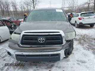 2010 Toyota Tundra 4WD Truck with VIN 5TFCY5F13AX009786, listed as a IAAI auction lot 41354641 with 204,918 mi miles. Bid and sale history available at carsss.com. Image 12.