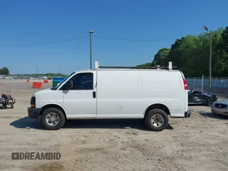 2009 Chevrolet Express Cargo Van with VIN 1GCGG25C791125061, listed as a IAAI auction lot 42131397 with 247,397 mi miles. Bid and sale history available at carsss.com. Image 14.