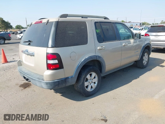 2007 Ford Explorer XLT z VIN 1FMEU63E97UA35137, wystawiony jako IAAI lot #42690035 z przebiegiem 199 962 mil mil oraz . Historia ofert i sprzedaży dostępna na DreamBid. Obrazek 4.
