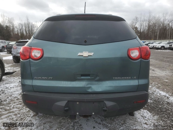 2009 Chevrolet Traverse LS with VIN 1GNEV13D09S140425, listed as a Copart auction lot 82686624 with 213,597 mi miles and Salvage Title. Bid and sale history available at carsss.com. Image 6.