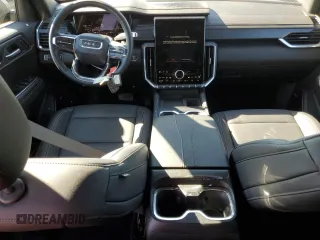 2024 GMC Acadia AWD Elevation z VIN 1GKENNKSXRJ189321, wystawiony jako Copart lot #88156855 z przebiegiem 15 469 mil mil oraz Czysty tytuł • Clean title. Historia ofert i sprzedaży dostępna na DreamBid. Obrazek 8.