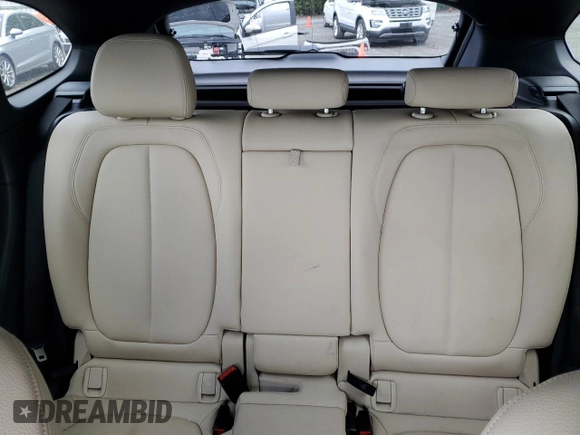 2016 BMW X1 xDrive28i z VIN WBXHT3C37GP882189, wystawiony jako Copart lot #56983985 z przebiegiem 45 700 mil mil oraz Szkoda całkowita • Salvage title. Historia ofert i sprzedaży dostępna na DreamBid. Obrazek 10.