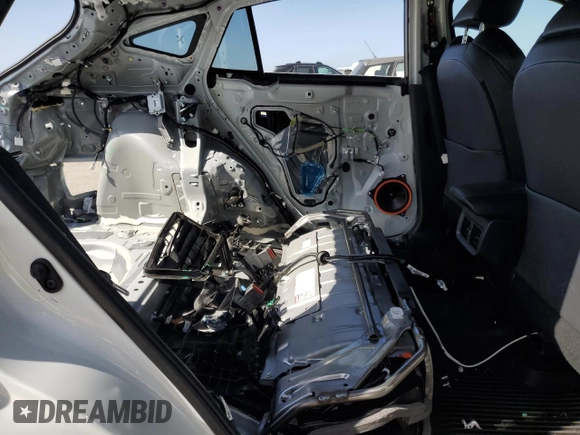 2024 Toyota Venza LE z VIN JTEAAAAH9RJ186457, wystawiony jako Copart lot #54193415 z przebiegiem 6 428 mil mil oraz Szkoda całkowita • Salvage title. Historia ofert i sprzedaży dostępna na DreamBid. Obrazek 11.