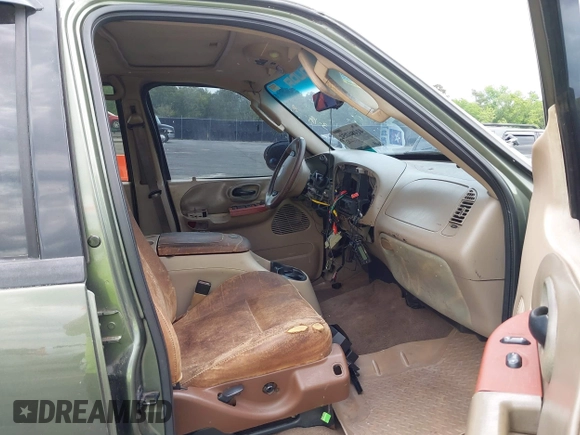 2002 Ford F-150 XLT with VIN 1FTRW08L42KE05595, listed as a IAAI auction lot 42108052 with 1 mi miles. Bid and sale history available at carsss.com. Image 5.