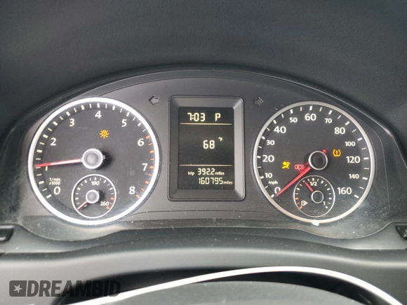2011 Volkswagen Tiguan SEL with VIN WVGAV7AX9BW559813, listed as a Copart auction lot 55975815 with 160,795 mi miles and Salvage title. Bid and sale history available at DreamBid. Image 9.