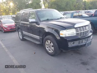 2007 Lincoln Navigator with VIN 5LMFU28557LJ09338, listed as a IAAI auction lot 42784173 with 202,038 mi miles and . Bid and sale history available at DreamBid. Image 1.