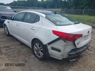 2011 Kia Optima EX z VIN KNAGN4A78B5097406, wystawiony jako IAAI lot #42255525 z przebiegiem 264 724 mil mil oraz . Historia ofert i sprzedaży dostępna na DreamBid. Obrazek 3.