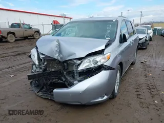 2017 Toyota Sienna XLE Auto Access Seat with VIN 5TDYZ3DC9HS795220, listed as a IAAI auction lot 41641227 with 86,336 mi miles and . Bid and sale history available at DreamBid. Image 6.