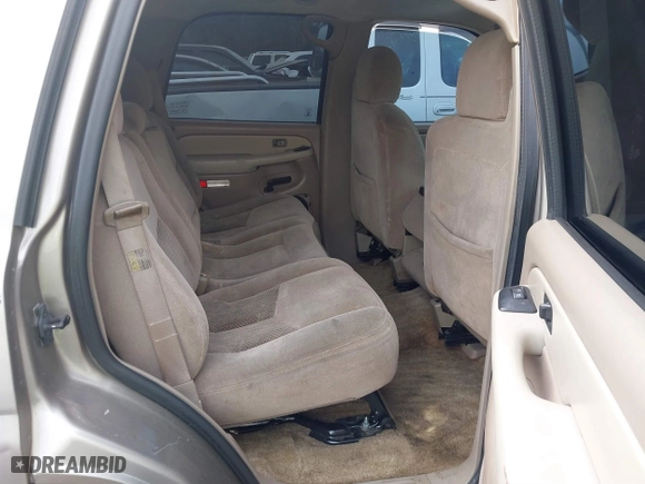 2003 Chevrolet Tahoe LS with VIN 1GNEC13V43R225216, listed as a IAAI auction lot 41535824 with 246,536 mi miles. Bid and sale history available at carsss.com. Image 8.