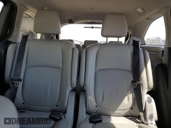 2018 Honda Odyssey EX-L z VIN 5FNRL6H70JB000036, wystawiony jako Copart lot #50455365 z przebiegiem 141 010 mil mil oraz Szkoda całkowita • Salvage title. Historia ofert i sprzedaży dostępna na DreamBid. Obrazek 10.