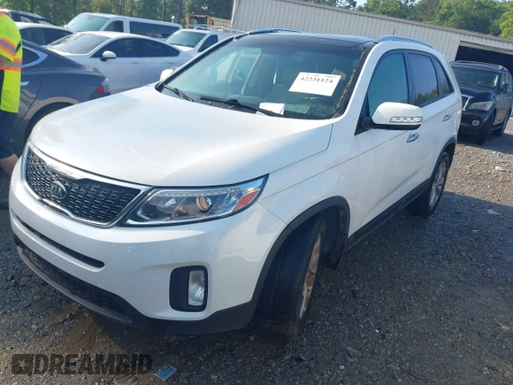 2014 Kia Sorento EX with VIN 5XYKU4A70EG431214, listed as a IAAI auction lot 42231124 with 99,275 mi miles and . Bid and sale history available at DreamBid. Image 17.