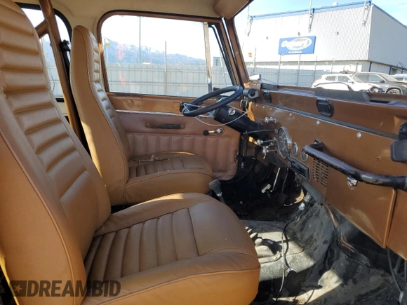 1985 Jeep CJ z VIN 1JCCF87EXFT023013, wystawiony jako Copart lot #85342064 z przebiegiem 152 151 mil mil oraz Czysty tytuł • Clean title. Historia ofert i sprzedaży dostępna na DreamBid. Obrazek 11.