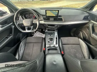 2018 Audi SQ5 Premium Plus z VIN WA1A4AFY3J2055215, wystawiony jako Copart lot #58324245 z przebiegiem 224 607 mil mil oraz Tytuł czysty. Historia ofert i sprzedaży dostępna na DreamBid. Obrazek 9.