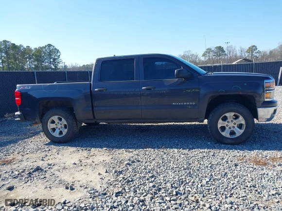 2014 Chevrolet Silverado 1500 LT with VIN 3GCUKREC6EG553001, listed as a IAAI auction lot 41415936 with 254,622 mi miles. Bid and sale history available at carsss.com. Image 13.