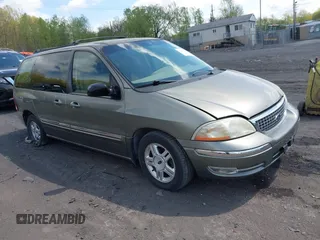 2001 Ford Windstar SE with VIN 2FMDA52441BA08464, listed as a IAAI auction lot 42178086 with 121,683 mi miles and . Bid and sale history available at carsss.com. Image 1.