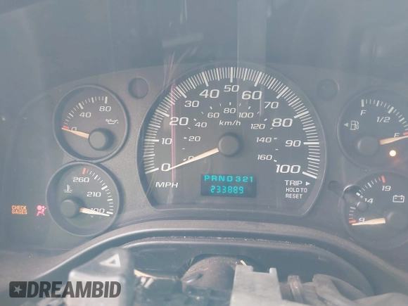 2006 GMC Savana Cargo Van Y3H Paratransit with VIN 1GTHG39U061213703, listed as a IAAI auction lot 40958038 with 233,889 mi miles. Bid and sale history available at carsss.com. Image 7.