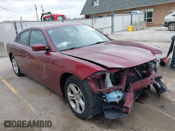 2020 Dodge Charger SXT z VIN 2C3CDXBG8LH140631, wystawiony jako IAAI lot #41976678 z przebiegiem 116 441 mil mil oraz . Historia ofert i sprzedaży dostępna na DreamBid. Obrazek 1.