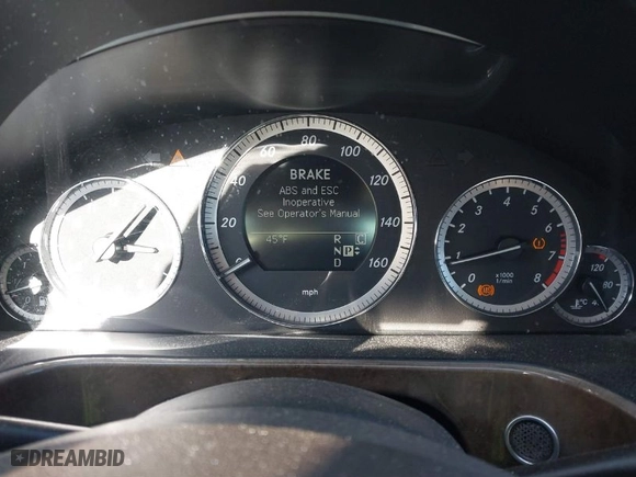 2010 Mercedes-Benz E-Class E 350 Luxury with VIN WDDHF8HB5AA062520, listed as a IAAI auction lot 41698049 with 222,842 mi miles. Bid and sale history available at carsss.com. Image 7.