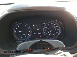 2020 Hyundai Kona SE with VIN KM8K12AA2LU479989, listed as a Copart auction lot 40082533 with 89,669 mi miles. Bid and sale history available at carsss.com. Image 9.