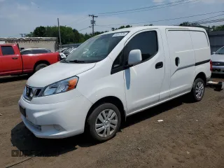 2019 Nissan NV200 S z VIN 3N6CM0KN1KK696550, wystawiony jako Copart lot #60047575 z przebiegiem 21 465 mil mil oraz Szkoda całkowita • Salvage title. Historia ofert i sprzedaży dostępna na DreamBid. Obrazek 1.