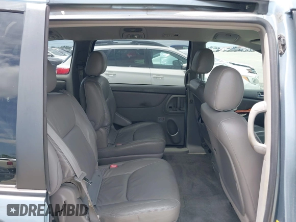 2005 Toyota Sienna XLE with VIN 5TDZA22C65S370140, listed as a IAAI auction lot 42466644 with 254,275 mi miles and . Bid and sale history available at DreamBid. Image 8.
