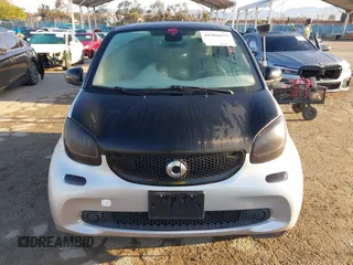 2016 Smart fortwo Passion with VIN WMEFJ5DA4GK068289, listed as a IAAI auction lot 41966659 with 155,009 mi miles and . Bid and sale history available at DreamBid. Image 13.