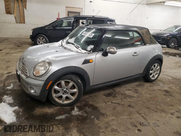 2010 MINI Convertible with VIN WMWMR3C55ATU98337, listed as a Copart auction lot 45039425 with Not Provided miles and Clean Title. Bid and sale history available at DreamBid. Image 1.