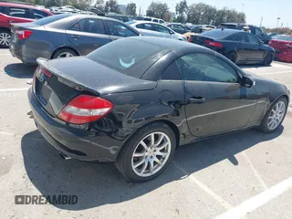 2005 Mercedes-Benz SLK 230/320 with VIN WDBWK56F25F079106, listed as a IAAI auction lot 42650322 with 134,161 mi miles and . Bid and sale history available at DreamBid. Image 4.