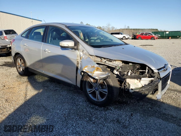 2013 Ford Focus Titanium with VIN 1FADP3J29DL148611, listed as a Copart auction lot 49645215 with 104,904 mi miles and Salvage Title. Bid and sale history available at carsss.com. Image 4.