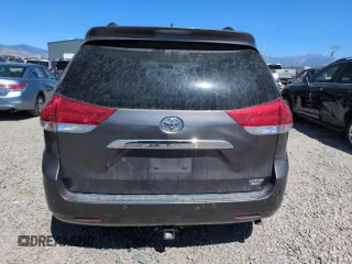 2013 Toyota Sienna XLE with VIN 5TDDK3DC4DS056852, listed as a Copart auction lot 64286005 with 171,561 mi miles and Clean title. Bid and sale history available at DreamBid. Image 6.