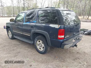 2006 Chevrolet Tahoe LS with VIN 1GNEC13T06J113532, listed as a IAAI auction lot 41955787 with 181,242 mi miles. Bid and sale history available at carsss.com. Image 3.