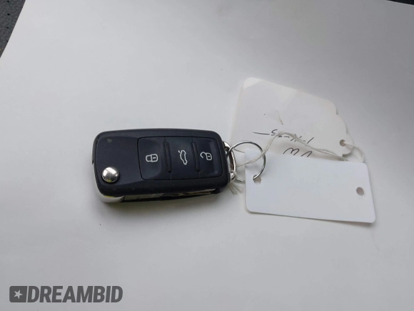 2013 Volkswagen Jetta TDI w/Premium с VIN 3VWLL7AJ9DM226266, выставлен на аукционе IAAI как лот 41625730 с пробегом 119 596 миль миль и . История ставок и продаж доступна на DreamBid. Изображение 11.