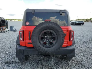 2023 Ford Bronco z VIN 1FMEE5DP4PLB13904, wystawiony jako Copart lot #56490175 z przebiegiem 29 141 mil mil oraz Szkoda całkowita • Salvage title. Historia ofert i sprzedaży dostępna na DreamBid. Obrazek 6.
