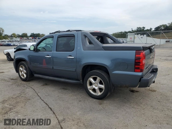 2011 Chevrolet Avalanche LT with VIN 3GNTKFE37BG387407, listed as a Copart auction lot 72122904 with 205,111 mi miles and Clean Title. Bid and sale history available at carsss.com. Image 2.