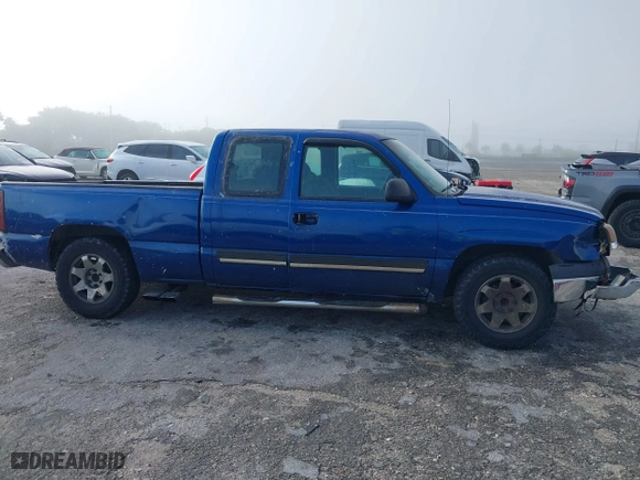 2003 Chevrolet Silverado 1500 LS with VIN 2GCEC19V031125512, listed as a IAAI auction lot 41884903 with 1 mi miles. Bid and sale history available at carsss.com. Image 13.