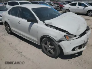 2014 Volkswagen Jetta S z VIN 3VW2K7AJ2EM413722, wystawiony jako Copart lot #61877505 z przebiegiem Nie podano mil oraz Szkoda całkowita • Salvage title. Historia ofert i sprzedaży dostępna na DreamBid. Obrazek 4.