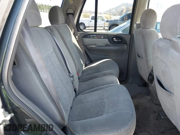 2006 GMC Envoy SLT with VIN 1GKDS13S962184712, listed as a IAAI auction lot 41250740 with 226,986 mi miles. Bid and sale history available at carsss.com. Image 8.