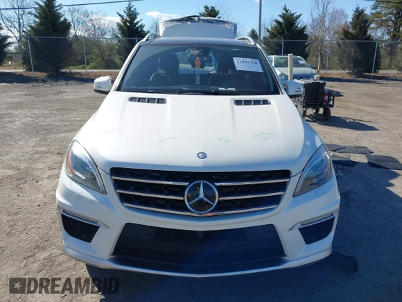 2014 Mercedes-Benz M 63 AMG z VIN 4JGDA7EB2EA339177, wystawiony jako IAAI lot #41883758 z przebiegiem 111 416 mil mil oraz . Historia ofert i sprzedaży dostępna na DreamBid. Obrazek 12.