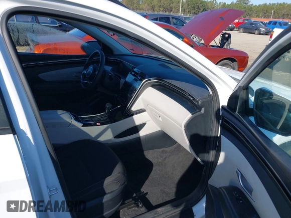 2024 Hyundai Tucson SEL with VIN 5NMJB3DE4RH421898, listed as a IAAI auction lot 41500454 with 25,223 mi miles and . Bid and sale history available at DreamBid. Image 5.