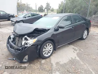 2014 Toyota Camry SE with VIN 4T1BK1FK8EU539138, listed as a IAAI auction lot 41802302 with 91,205 mi miles. Bid and sale history available at carsss.com. Image 17.