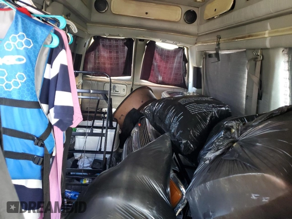 2000 Chevrolet Express Cargo Van w/YF7 with VIN 1GBFG15RXY1264551, listed as a Copart auction lot 88008385 with 206,407 mi miles and Salvage Title. Bid and sale history available at carsss.com. Image 10.