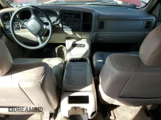 2002 Chevrolet Suburban LT with VIN 1GNEC16ZX2J231601, listed as a Copart auction lot 75348404 with 0 mi miles and Salvage Title. Bid and sale history available at carsss.com. Image 8.