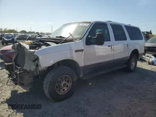 2001 Ford Excursion XLT z VIN 1FMSU41F11EB99387, wystawiony jako Copart lot #55401755 z przebiegiem 231 055 mil mil oraz Szkoda całkowita • Salvage title. Historia ofert i sprzedaży dostępna na DreamBid. Obrazek 1.