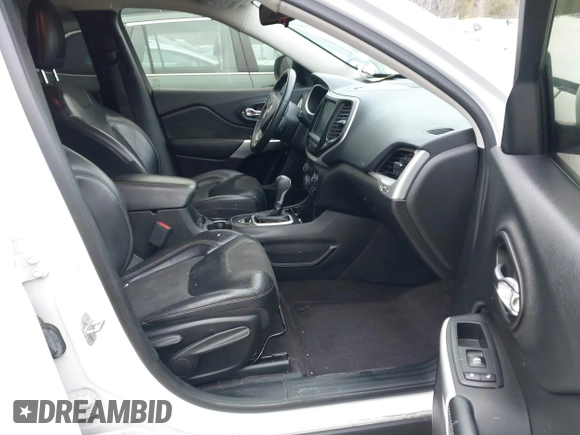 2018 Jeep Cherokee Latitude Plus with VIN 1C4PJLLB2JD518969, listed as a IAAI auction lot 41441927 with 133,451 mi miles and . Bid and sale history available at DreamBid. Image 5.