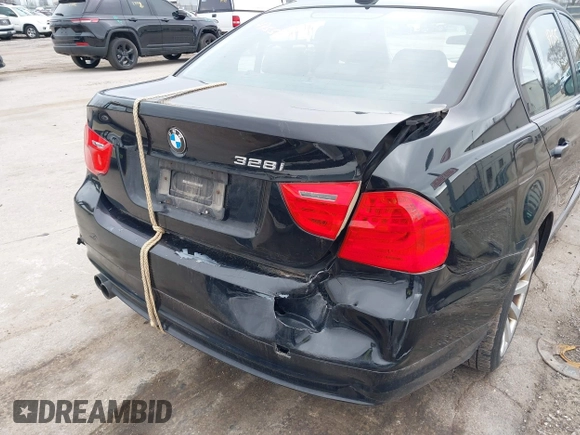 2011 BMW 3 Series 328i xDrive with VIN WBAPK7G5XBNN77494, listed as a IAAI auction lot 41894755 with 244,376 mi miles and . Bid and sale history available at carsss.com. Image 6.