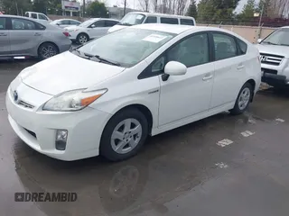 2010 Toyota Prius II with VIN JTDKN3DU2A0195416, listed as a IAAI auction lot 41939622 with 132,538 mi miles and . Bid and sale history available at carsss.com. Image 2.