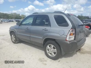 2005 Kia Sportage LX with VIN KNDJE723757076660, listed as a Copart auction lot 86119444 with 106,000 mi miles and Clean Title. Bid and sale history available at carsss.com. Image 2.