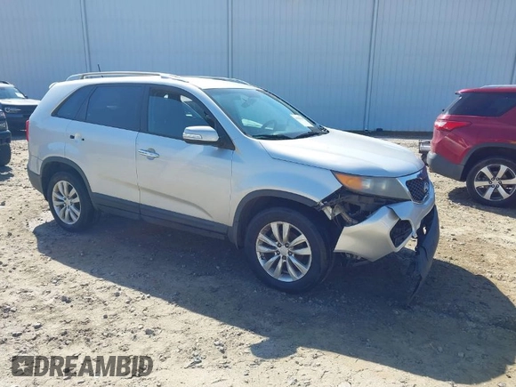 2011 Kia Sorento EX with VIN 5XYKU4A28BG070279, listed as a IAAI auction lot 41960555 with 1 mi miles. Bid and sale history available at carsss.com. Image 1.