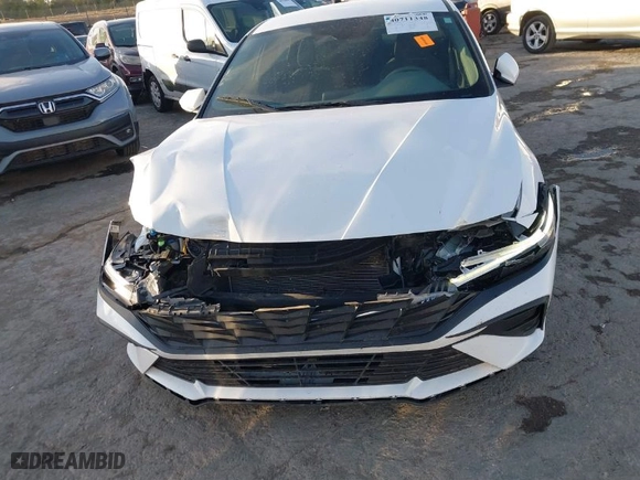 2024 Hyundai Elantra SEL with VIN KMHLM4DGXRU716972, listed as a IAAI auction lot 40711348 with 26,579 mi miles. Bid and sale history available at carsss.com. Image 6.