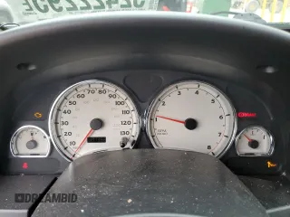 2004 Saturn VUE V6 z VIN 5GZCZ63424S823185, wystawiony jako Copart lot #52422295 z przebiegiem 171 362 mil mil oraz Czysty tytuł • Clean title. Historia ofert i sprzedaży dostępna na DreamBid. Obrazek 9.